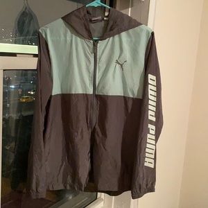 Puma sweater Size XL